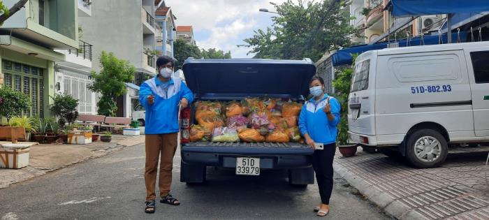 Quỹ trao 100 phần quà cho bà con phường Phước Long, TP. Thủ Đức (03/08/2021)